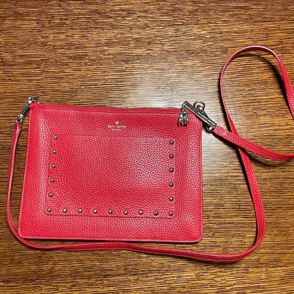 Red leather pebbled cross body bag - Picture 1 of 3